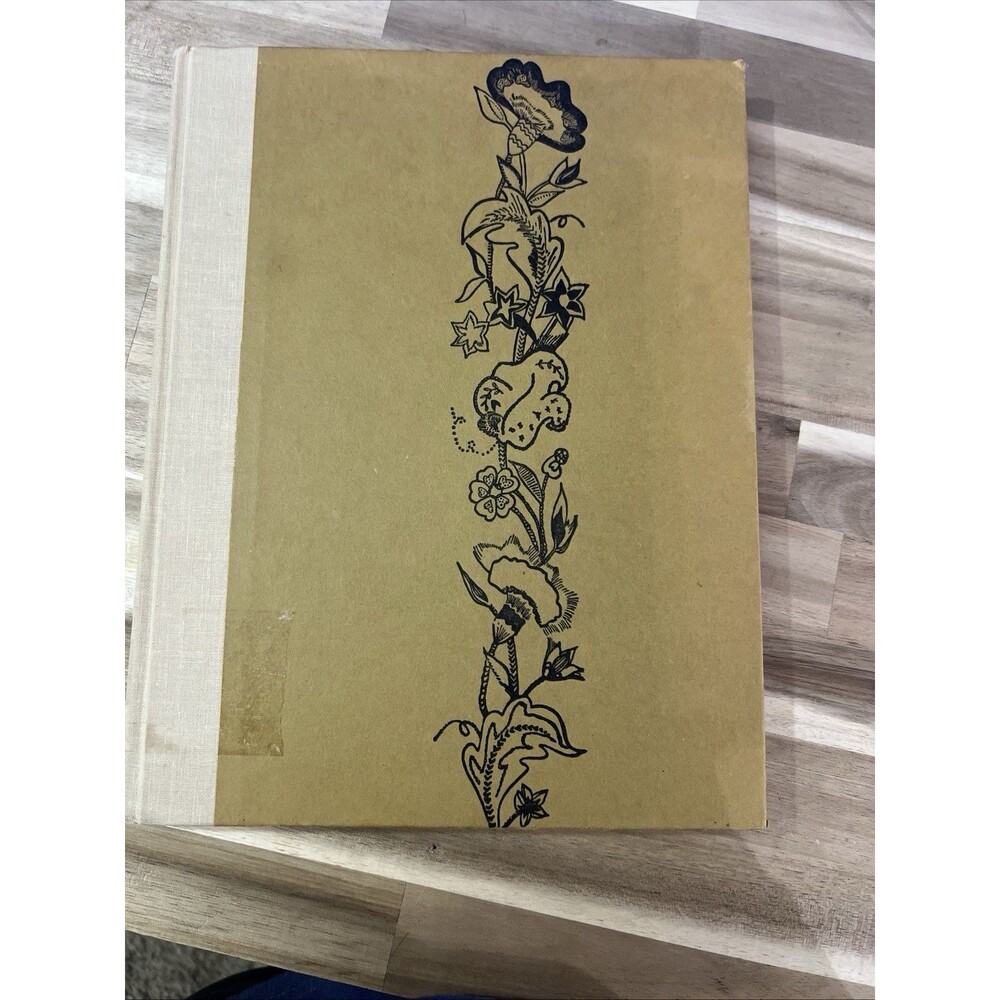 The ART of CREWEL EMBROIDERY by‎ Mildred Davis (1962)